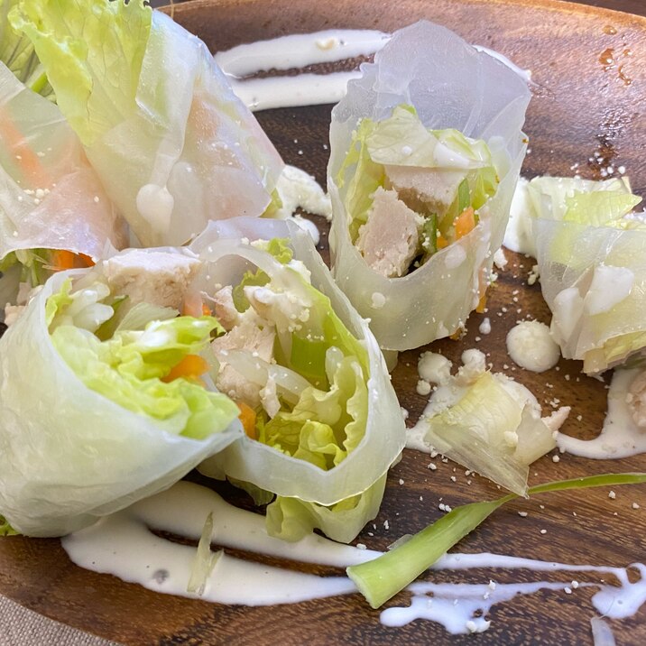 鶏胸肉のシーザー生春巻き